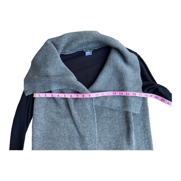 Venus Two Tone Black Gray Sweater Cardigan Size Small Preppy Classic Minimalist - Picture 5 of 9